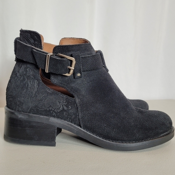 Tara M. Keegan Black Suede Leather Ankle Boots - Size 37 / 6 - 6.5 - Picture 1 of 15